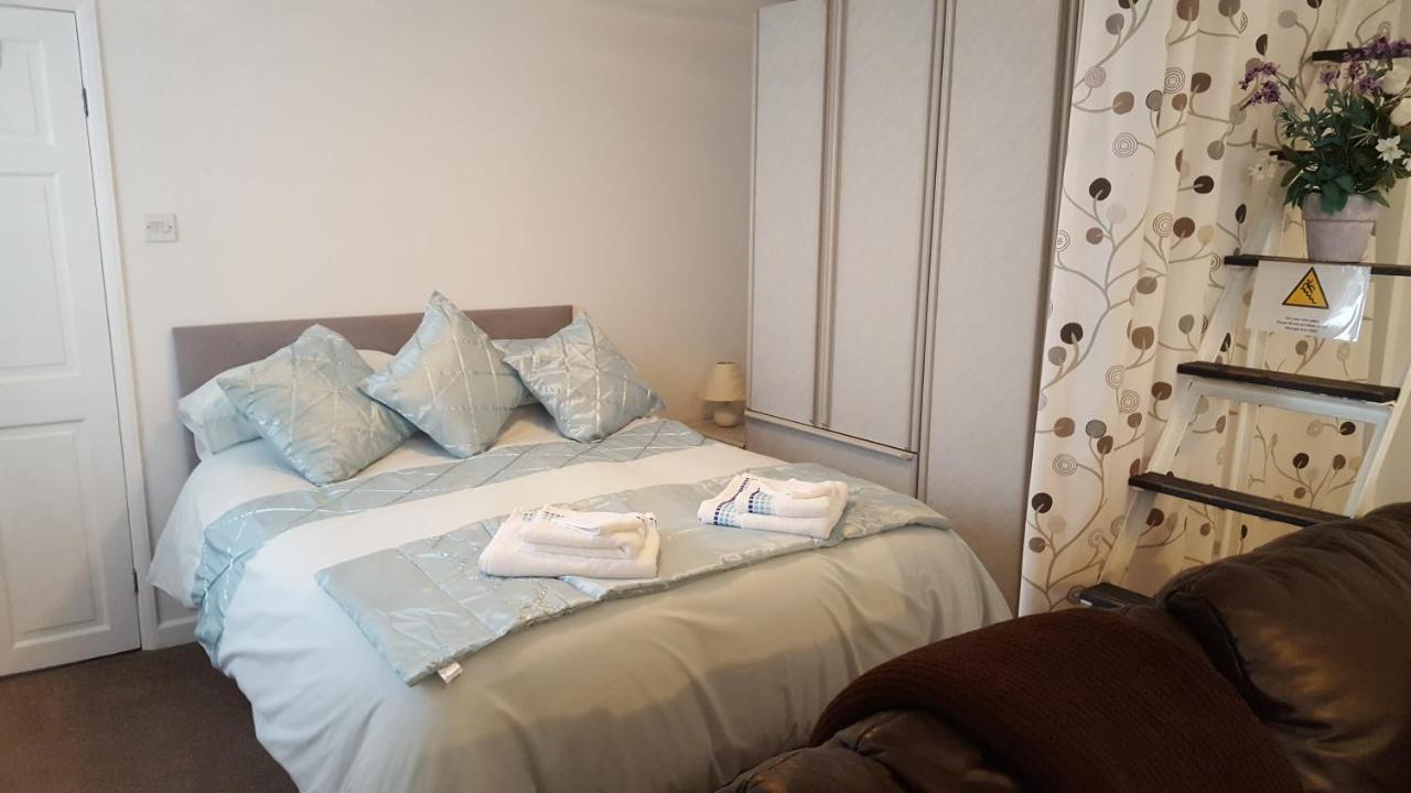 Immaculate 1-Bed Lodge Newton Abbot Torquay Kingskerswell 外观 照片